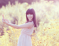 Photoshop�{(di��o)����Ů��Ƭ���÷�ɫЧ��