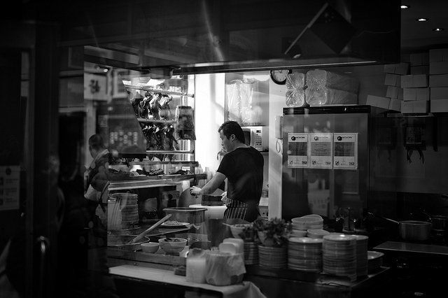 ���l���`�Є���ĔzӰ��Ʒ���p