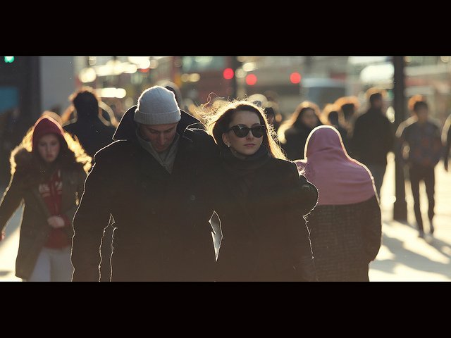 ���l���`�Є���ĔzӰ��Ʒ���p