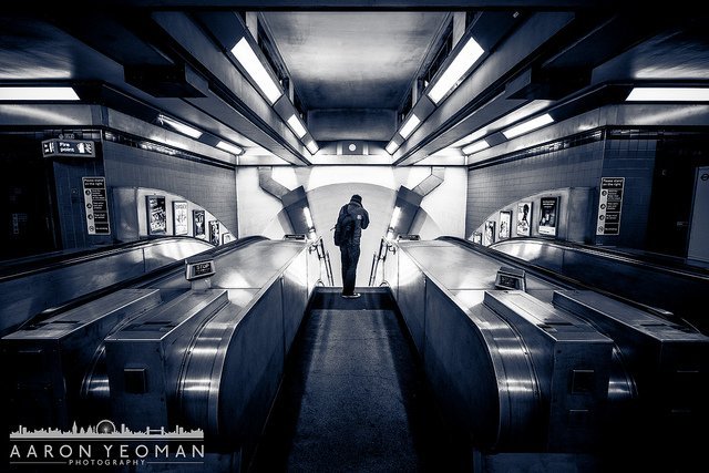 ���l���`�Є���ĔzӰ��Ʒ���p