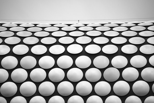 ���l���`�Є���ĔzӰ��Ʒ���p