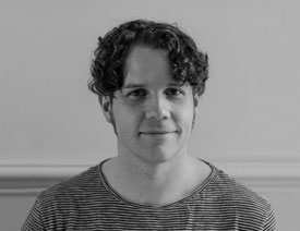 ����PS�Ñ��w�����Tim Riot��һ��