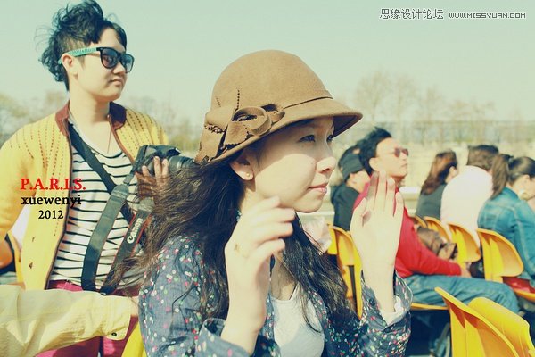 如何在旅行時為女友拍攝一組自然寫真