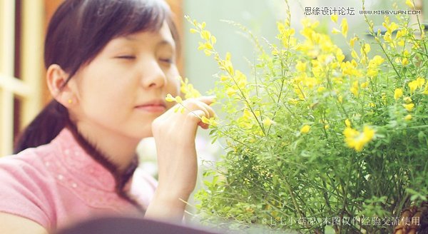 如何在咖啡館里為女友拍一組文藝寫真