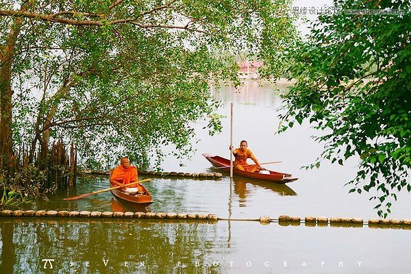 如何教女朋友拍攝時尚美女的自然風景