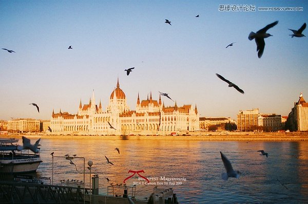 如何教女朋友拍攝時尚美女的自然風景