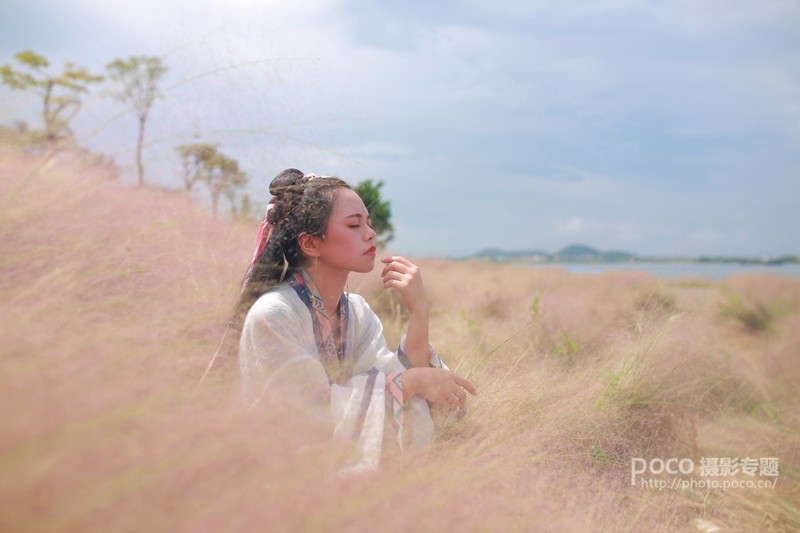 Photoshop調(diào)出外景人像唯美粉色效果