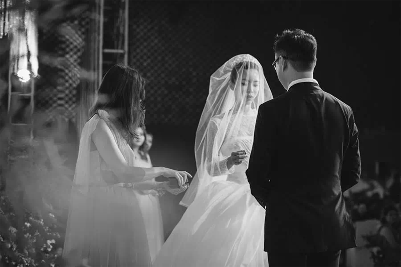 解析如何用黑白影像拍好婚禮作品