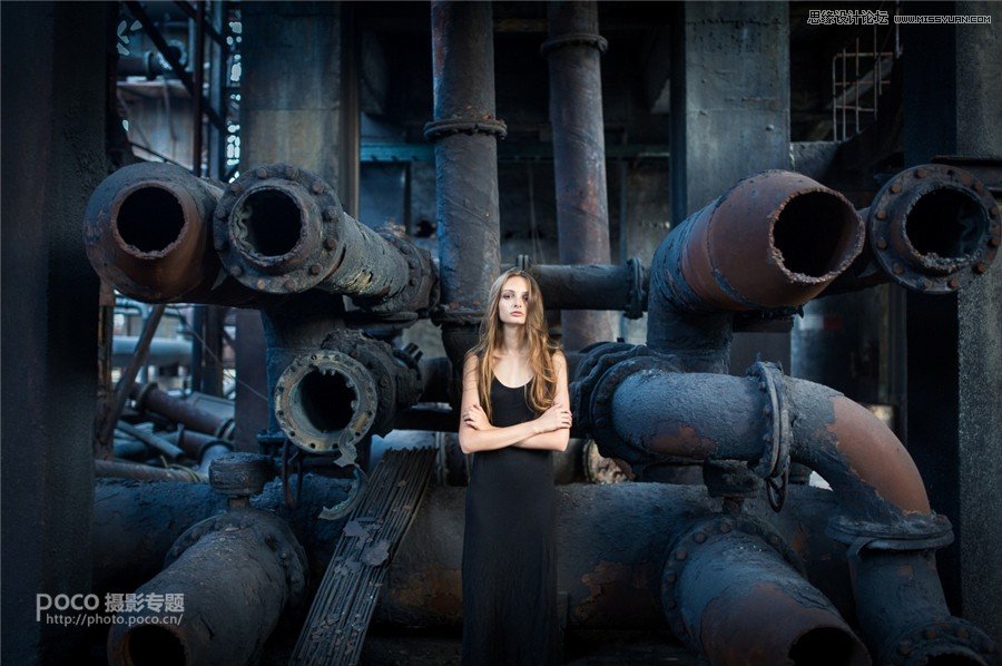 Photoshop快速調出廢棄工廠中的美女人像
