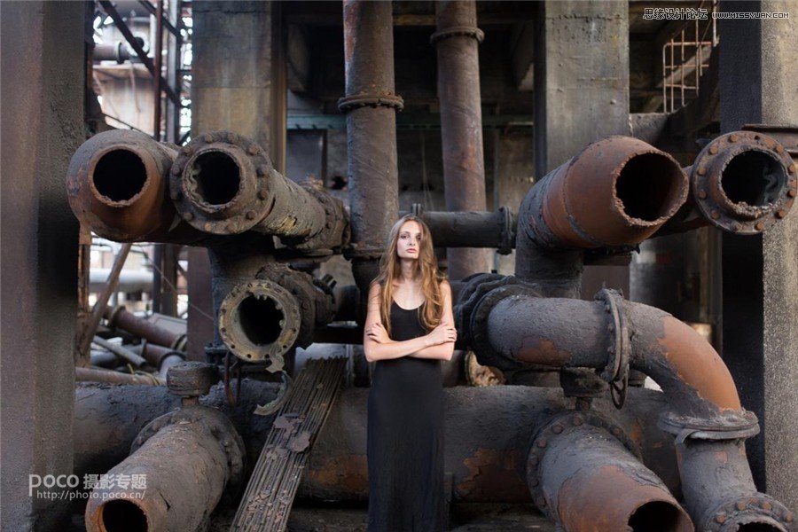Photoshop快速調出廢棄工廠中的美女人像