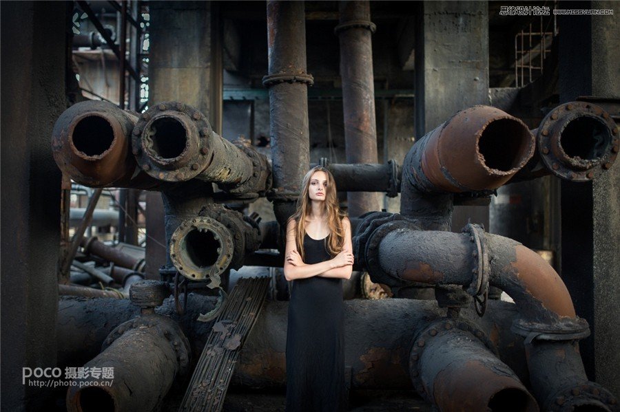 Photoshop快速調出廢棄工廠中的美女人像