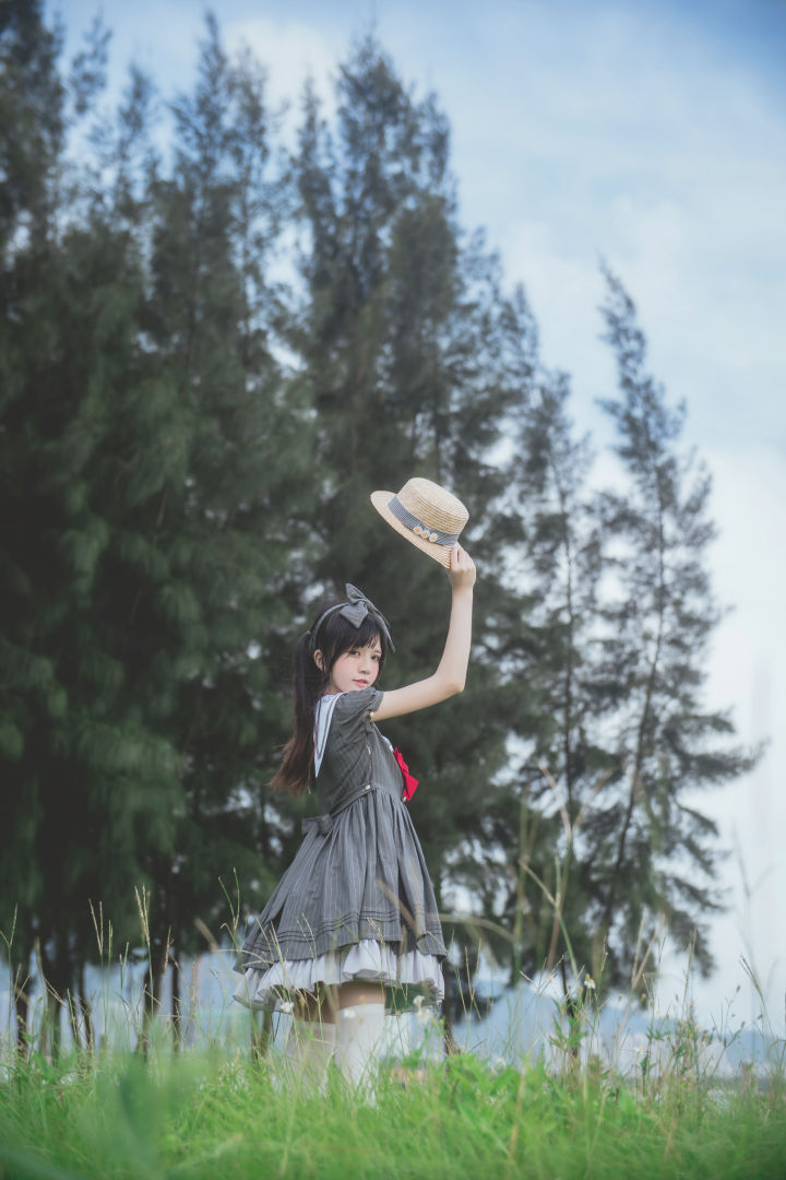 Photoshop調出外景人像淡雅清新藝術效果