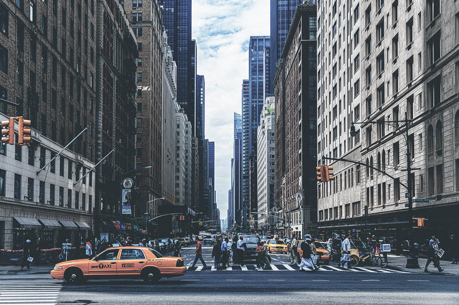 Photoshop調出歐美電影膠片風格的建筑照片