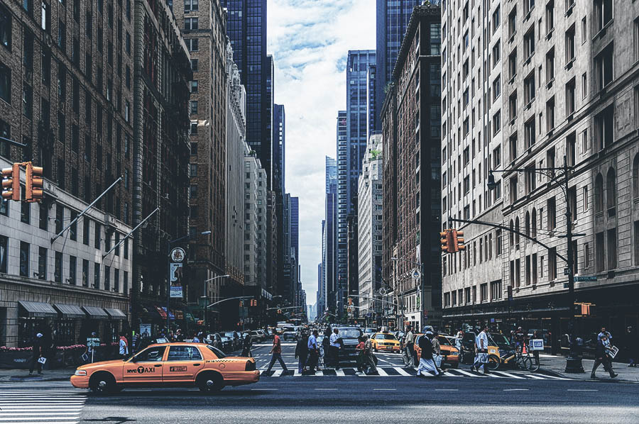 Photoshop調出歐美電影膠片風格的建筑照片