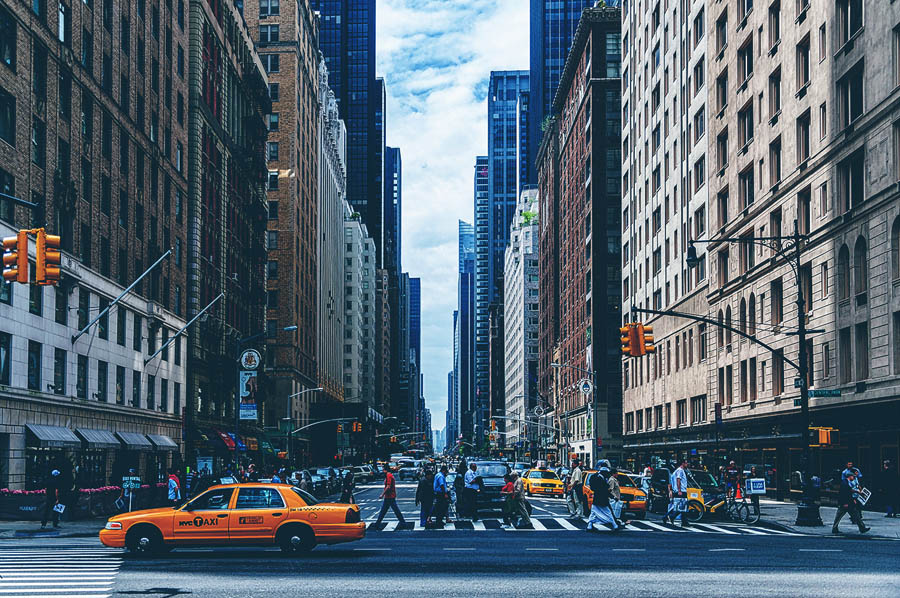 Photoshop調出歐美電影膠片風格的建筑照片