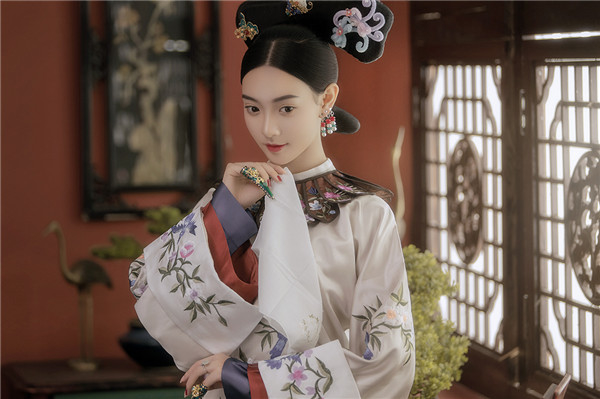 ��������κ������b����������Ʒ