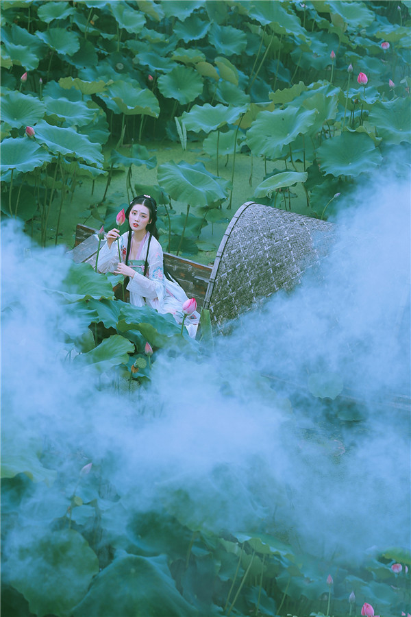 �Ї��L����ɫ�{�ŵ���������Ʒ