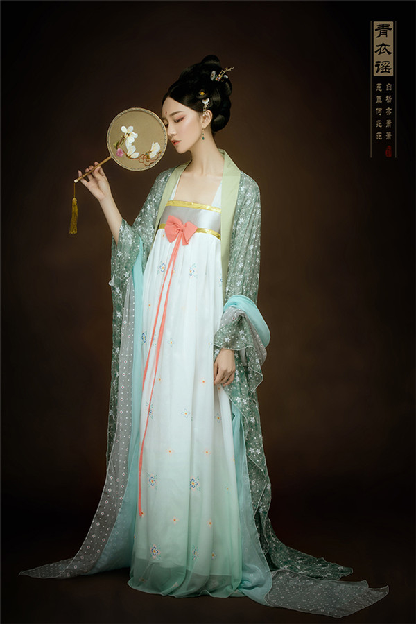 工筆畫特效的古風人像精修作品欣賞