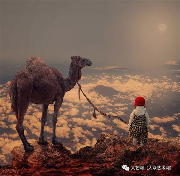 超現(xiàn)實主義風格的創(chuàng)意合作作品欣賞