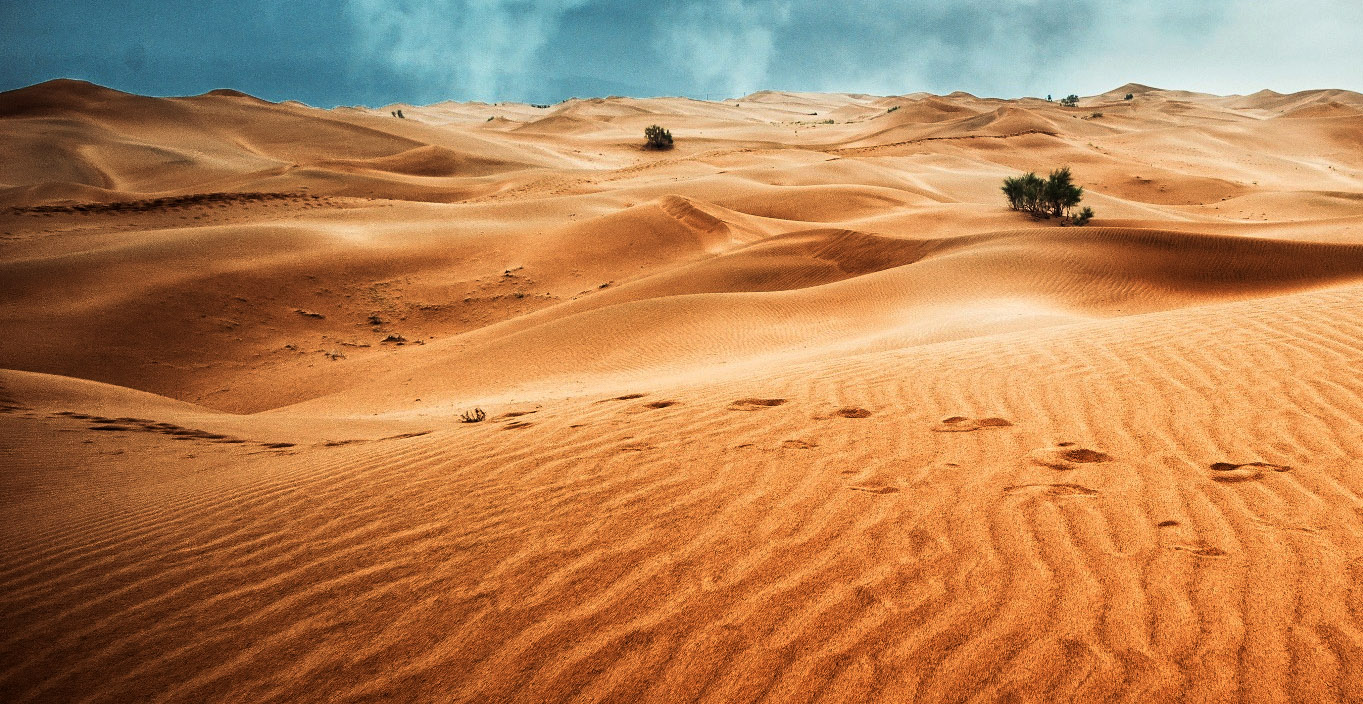 鞋子海報:PS制作沙漠主題的男鞋海報