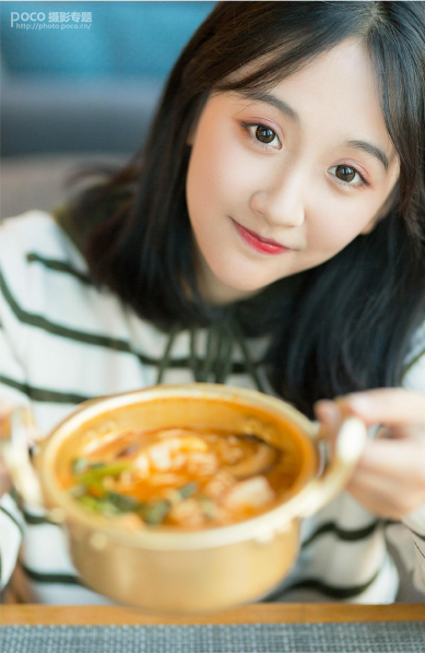 攝影師如何拍攝人物美食類作品