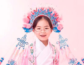 ��ͯ�zӰ����ɫ�{�����ă�ͯ������Ʒ