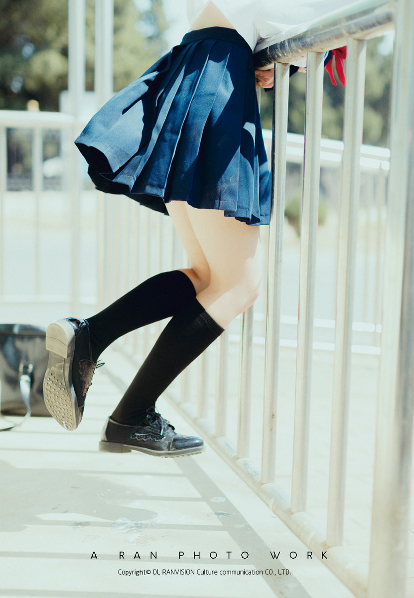 Ԕ�⹫��܇վ��ϵ��Ů��湥��