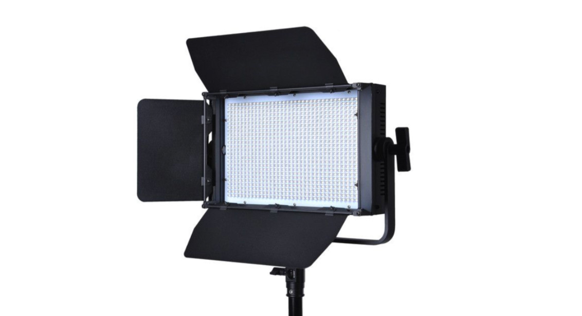 如何利用一道光拍出時(shí)尚大片效果