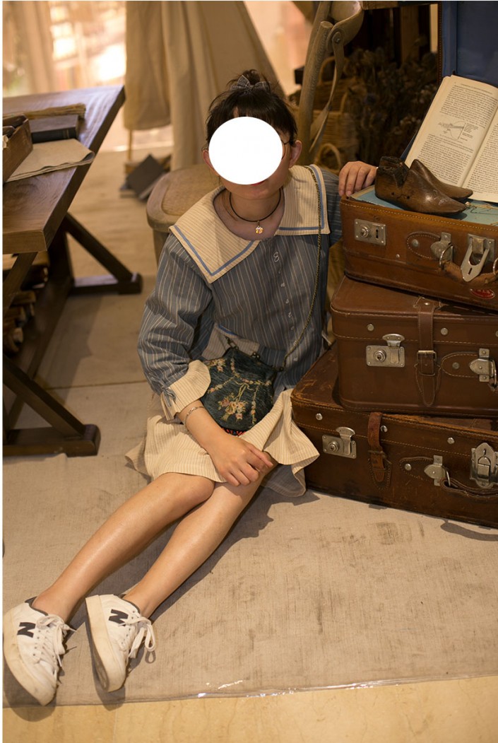 甜美效果:用PS調出室內美女清新淡雅效果