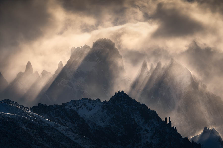 淺談主色調和輔助色在攝影后期中的應用