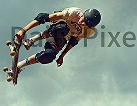 Photoshop���ȥ����Ƭ�ϵ�͸��ˮӡ