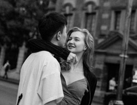 4���zӰ���ɽ����ĳ�������H����