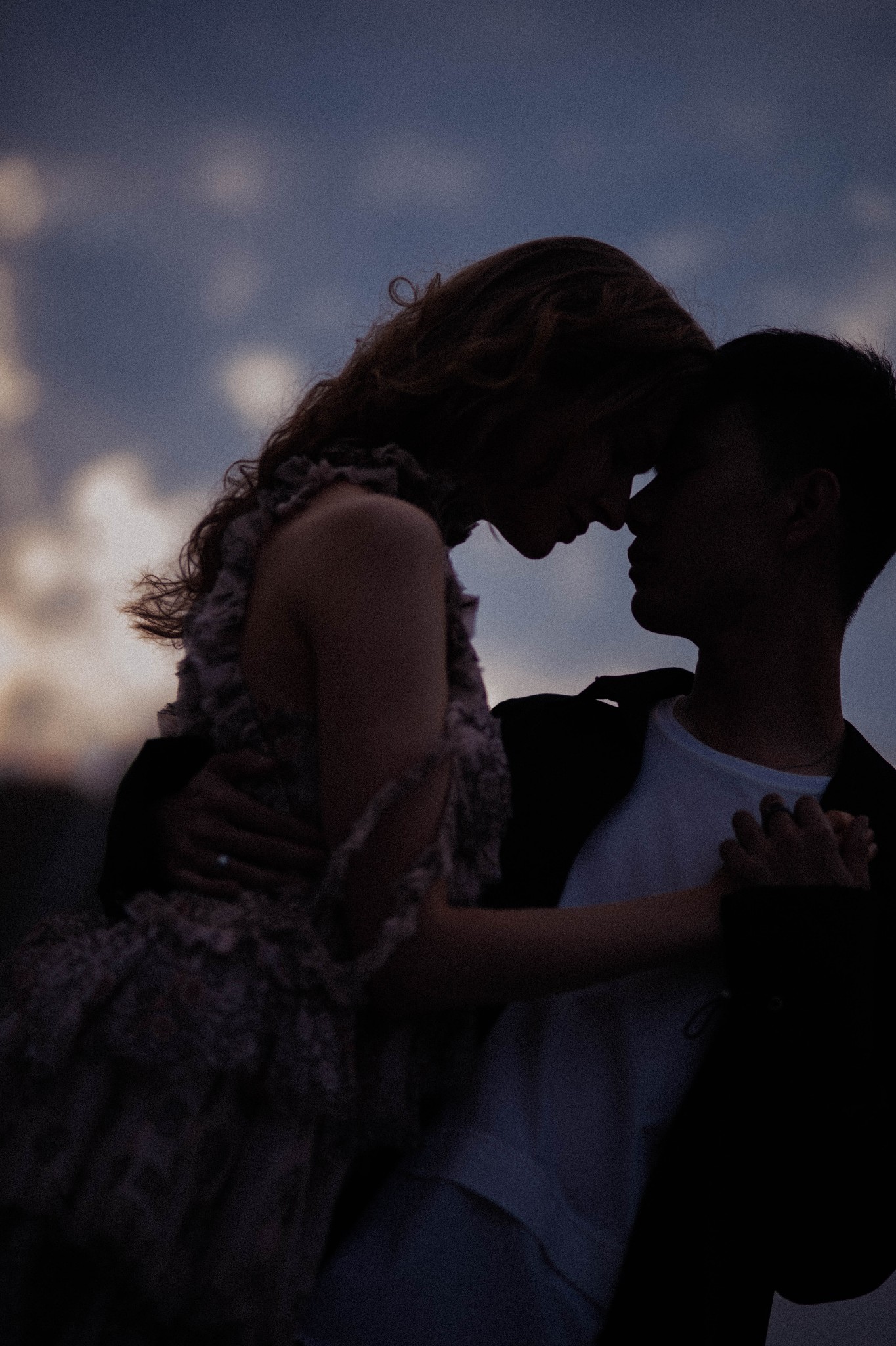 4���zӰ���ɽ����ĳ�������H����