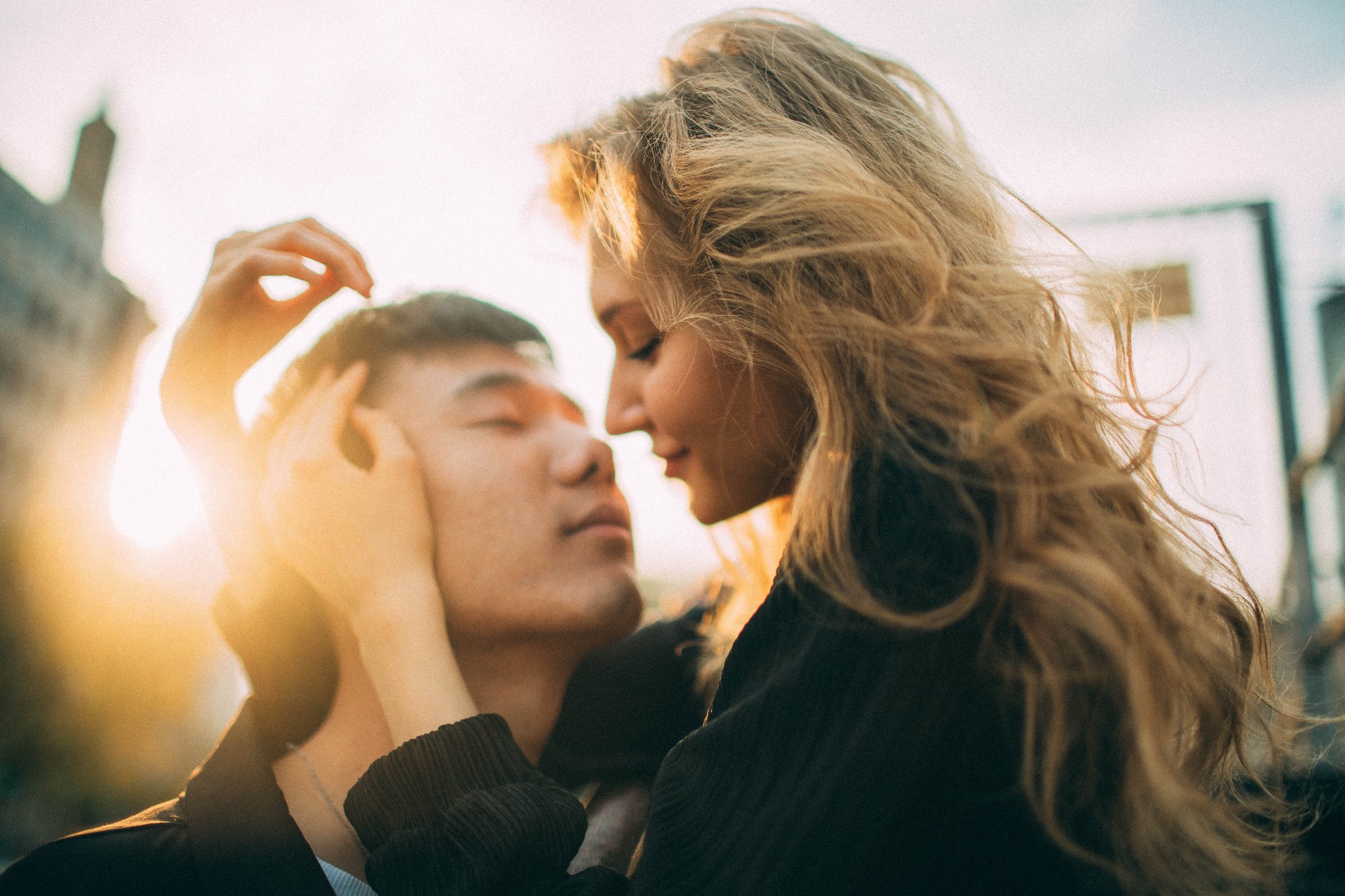 4���zӰ���ɽ����ĳ�������H����