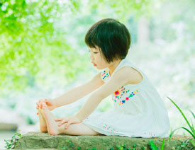 Photoshop�Y��LR�{��С����ͯ�⾰��Ƭ