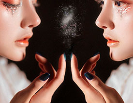 Photoshop����Ψ���ɐ۵�Ů���^����Ƭ