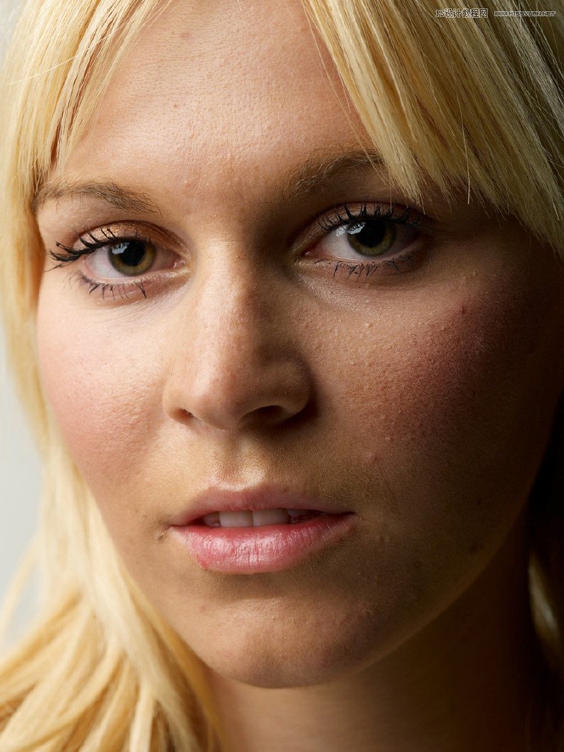 Photoshop使用中性灰磨皮法給人像精修