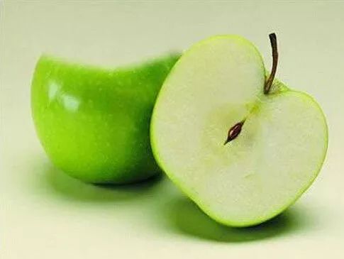 Photoshop創(chuàng)意合成蘋(píng)果身體的易拉罐